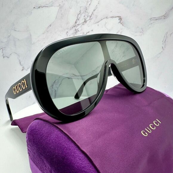 Gucci Black Sunglasses Oversized Aviator Mask Shield Gold Metal Logo Authentic - Picture 2 of 16